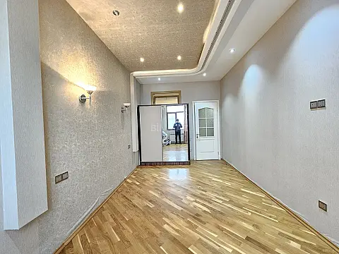 Satılır 3 otaqlı mənzil 100 m²
