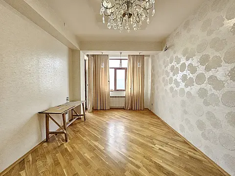 Satılır 3 otaqlı mənzil 100 m²