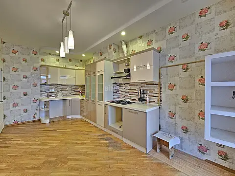 Satılır 3 otaqlı mənzil 100 m²