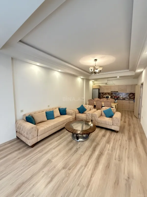 Satılır 2 otaqlı mənzil 70 m²