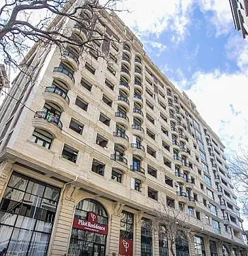 Satılır 2 otaqlı mənzil 70 m²