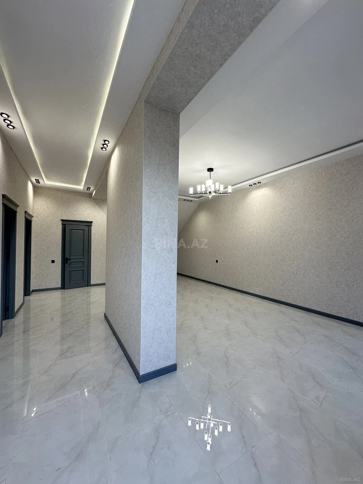 Satılır 5 otaqlı həyət evi 200 m²