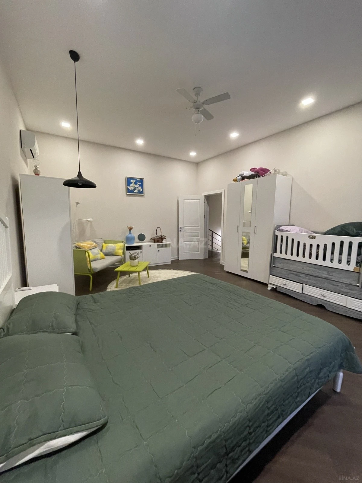 Kirayə verilir 4 otaqlı həyət evi 250 m²