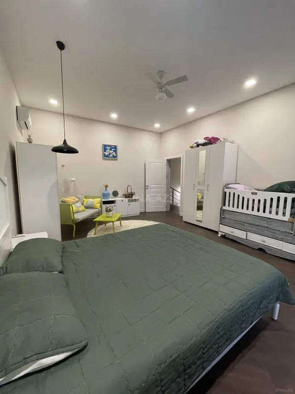 Kirayə verilir 4 otaqlı həyət evi 250 m²