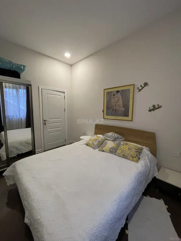 Kirayə verilir 4 otaqlı həyət evi 250 m²