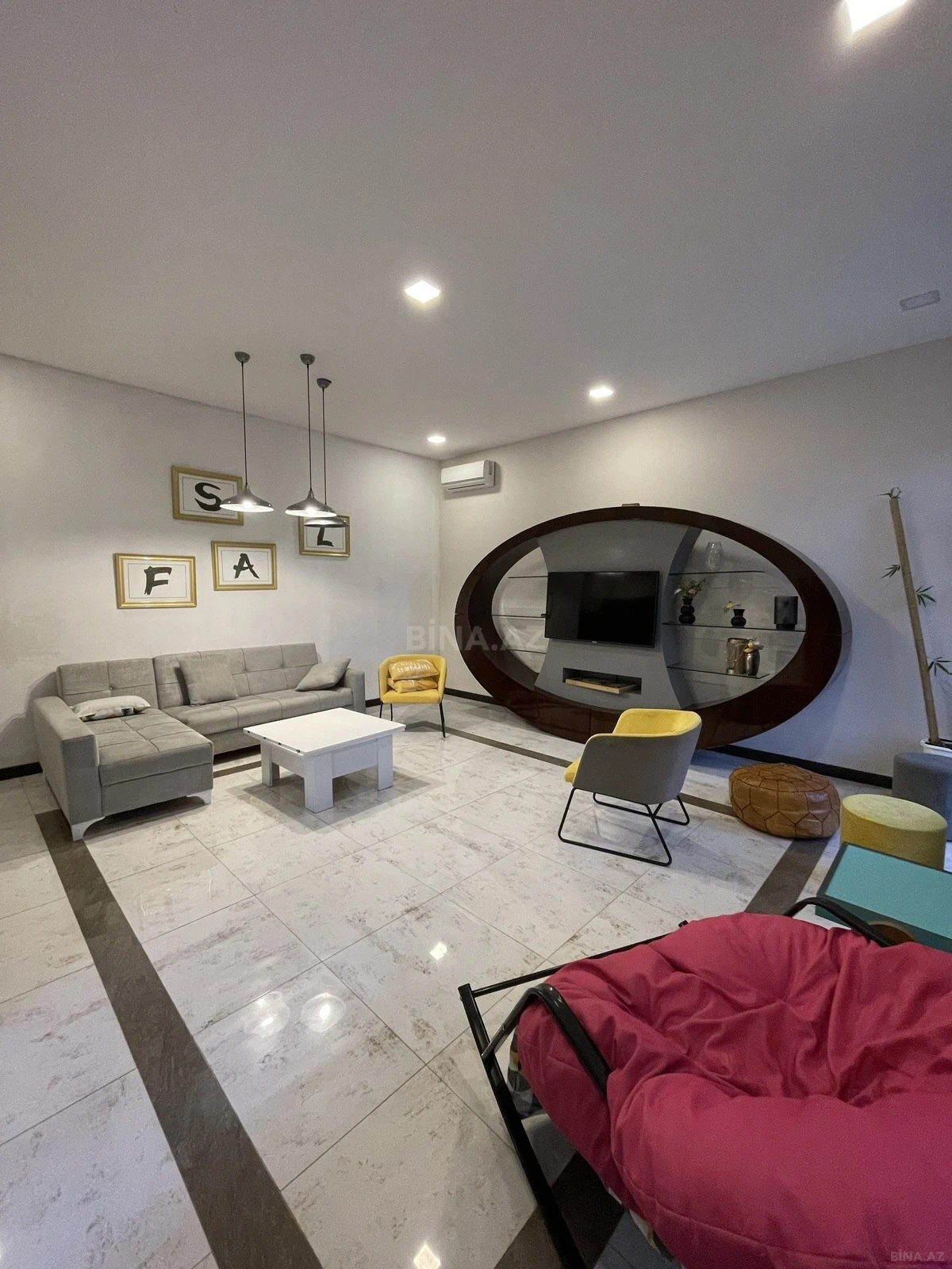 Kirayə verilir 4 otaqlı həyət evi 250 m²