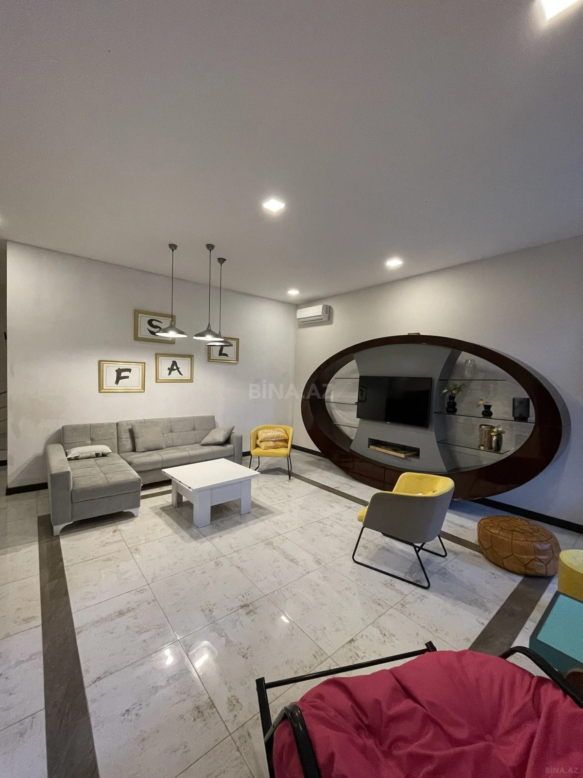 Kirayə verilir 4 otaqlı həyət evi 250 m²
