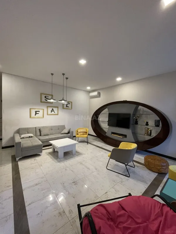 Kirayə verilir 4 otaqlı həyət evi 250 m²