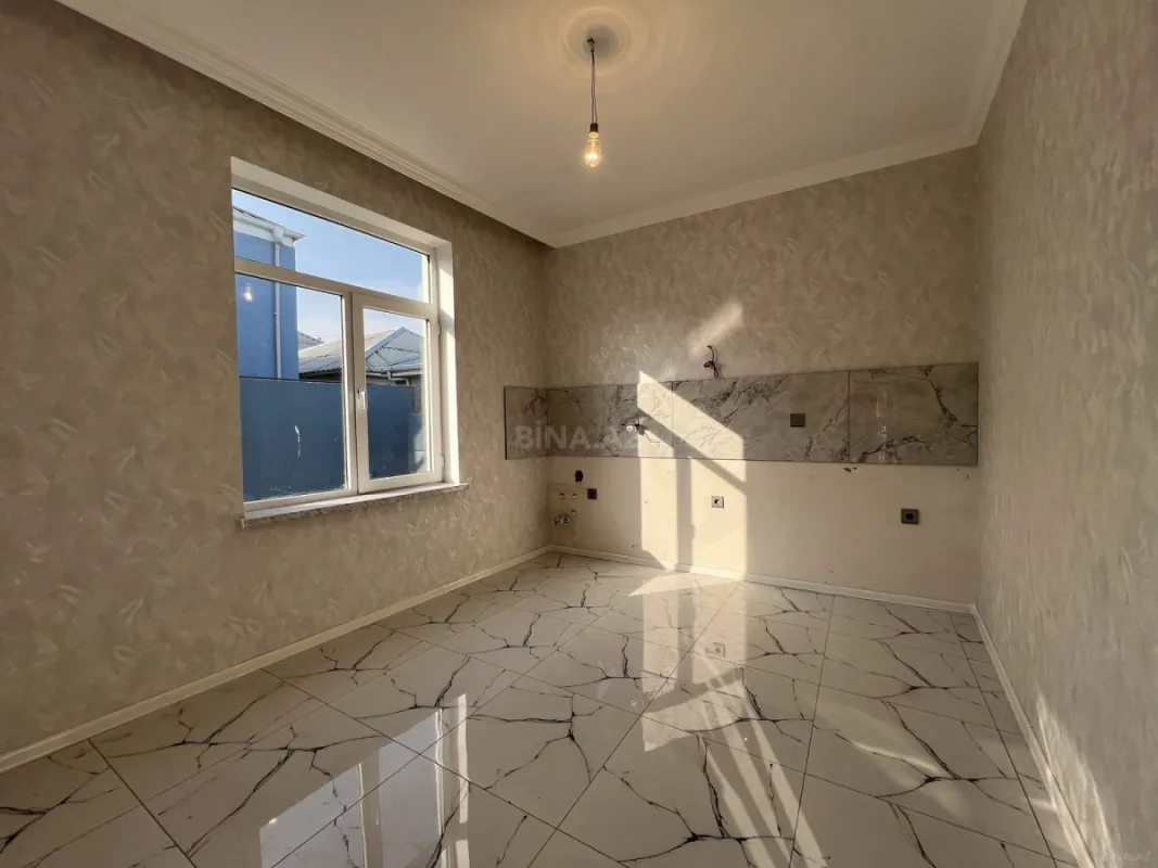 Satılır 5 otaqlı həyət evi 130 m²