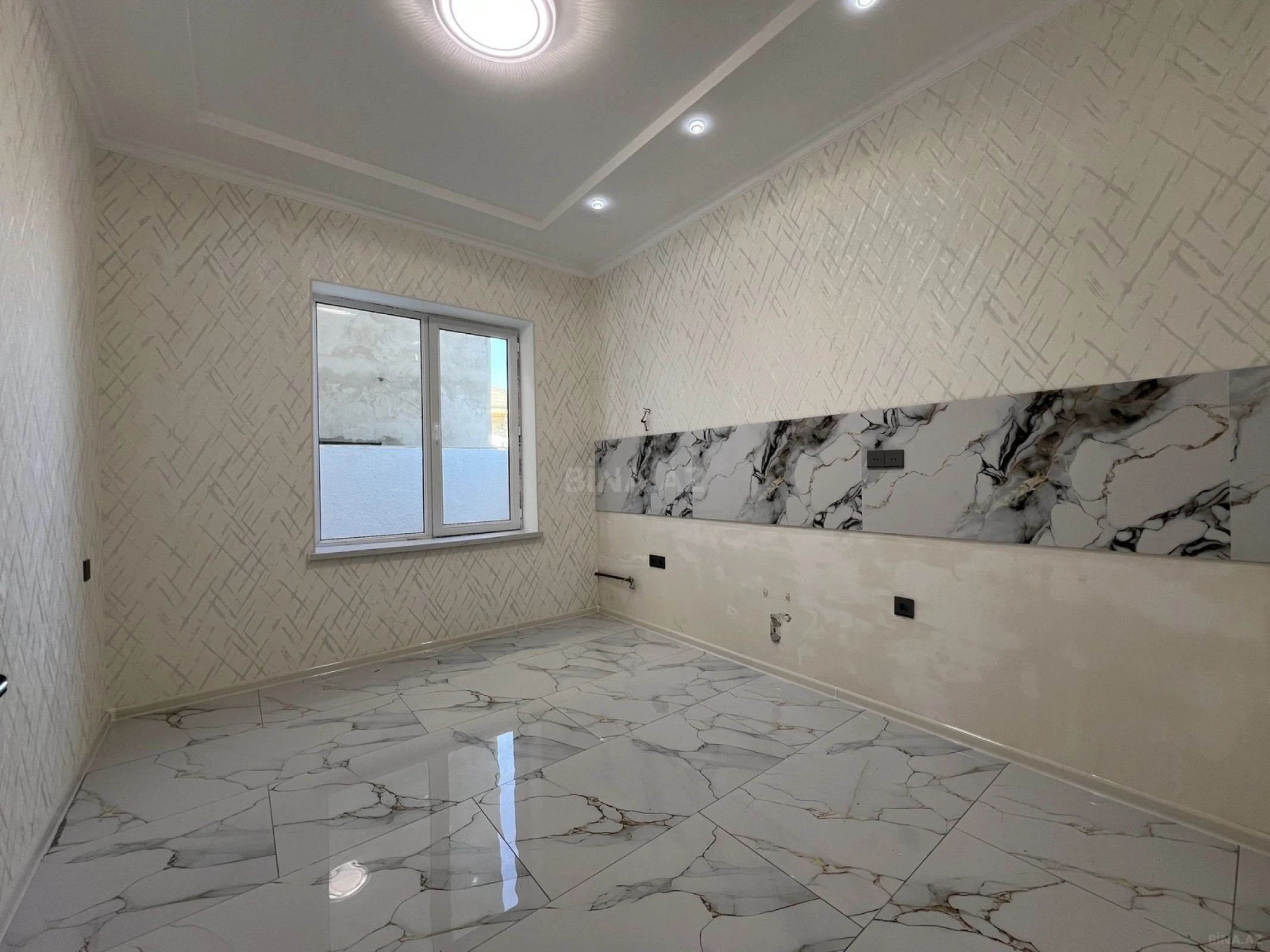 Satılır 4 otaqlı həyət evi 120 m²
