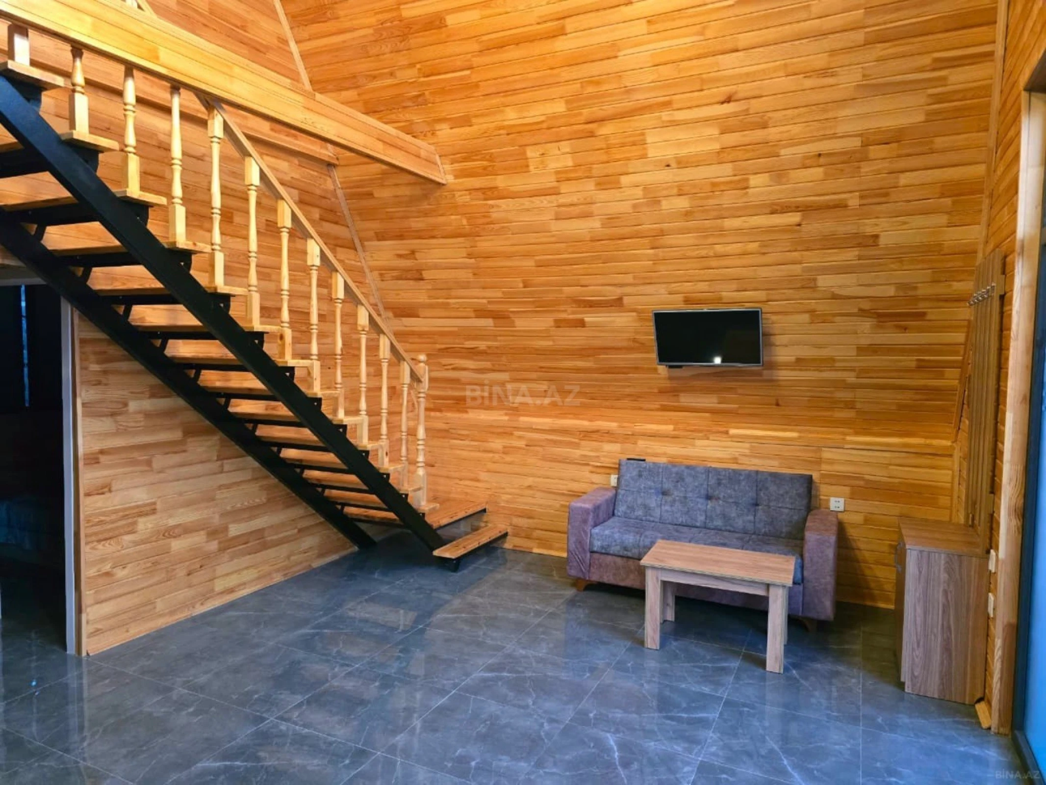 Kirayə verilir 2 otaqlı həyət evi 200 m²