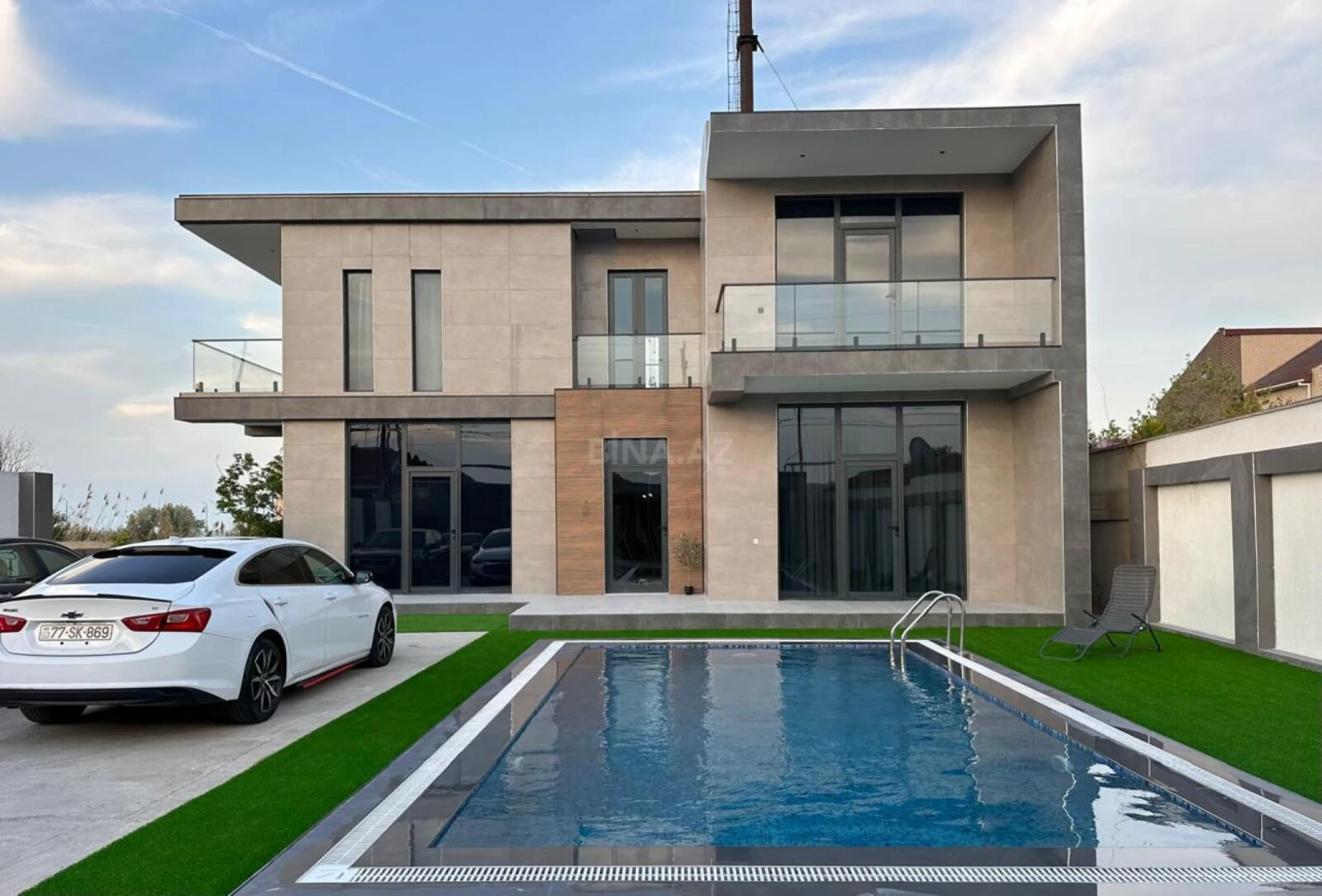 Kirayə verilir 4 otaqlı həyət evi 250 m²