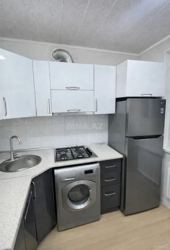 Satılır 3 otaqlı mənzil 63 m²