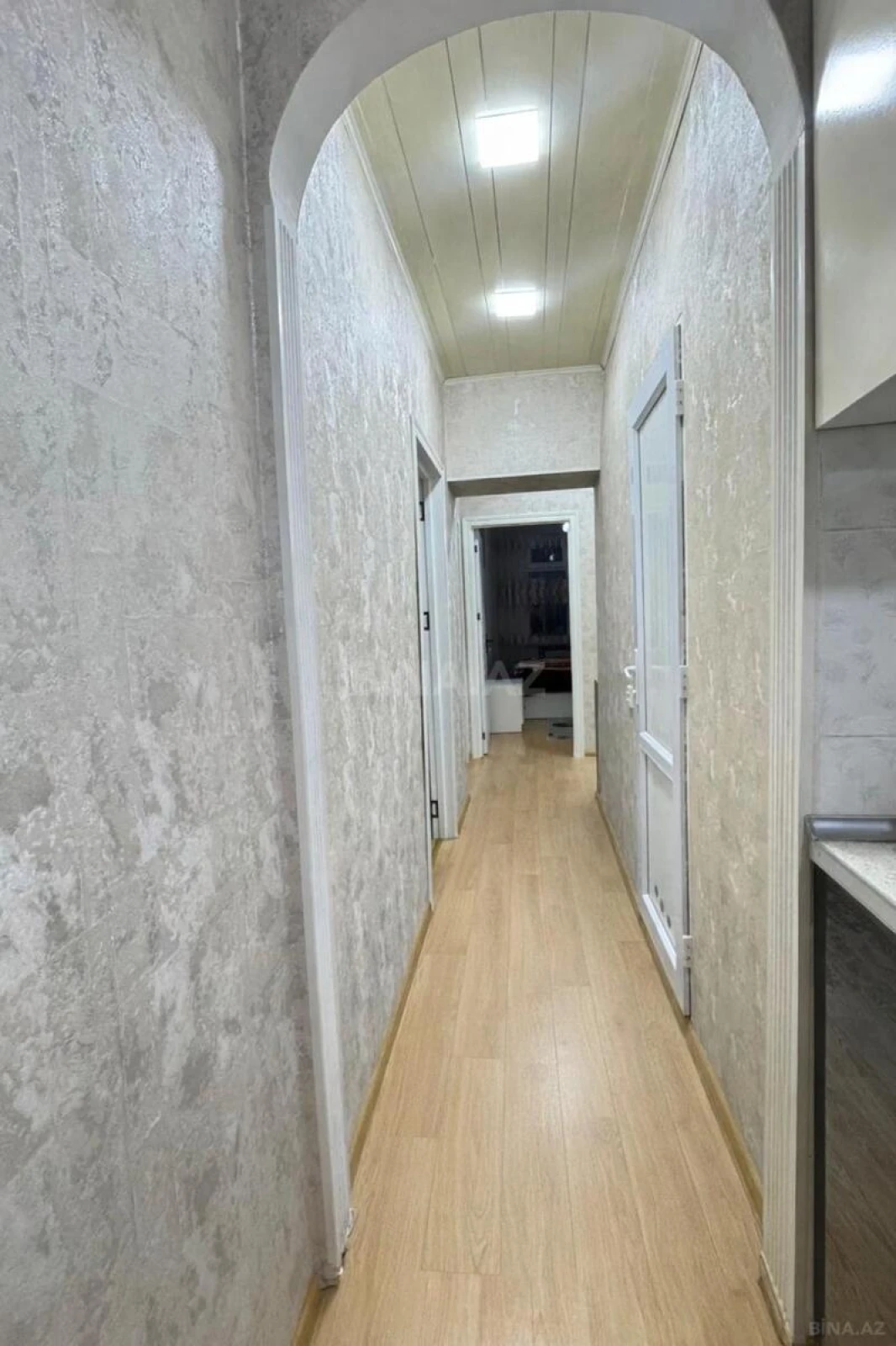 Satılır 3 otaqlı mənzil 63 m²