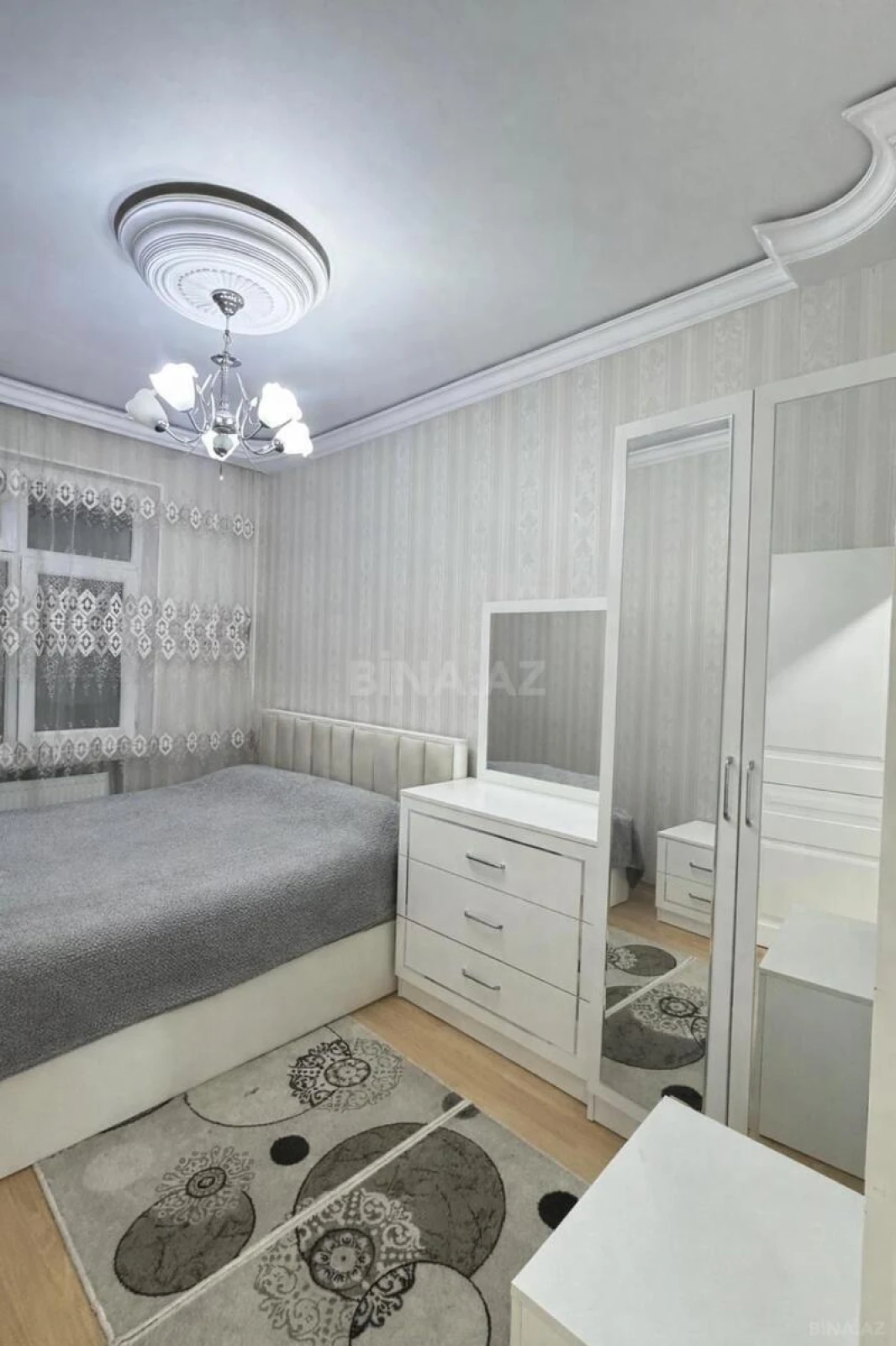 Satılır 3 otaqlı mənzil 63 m²