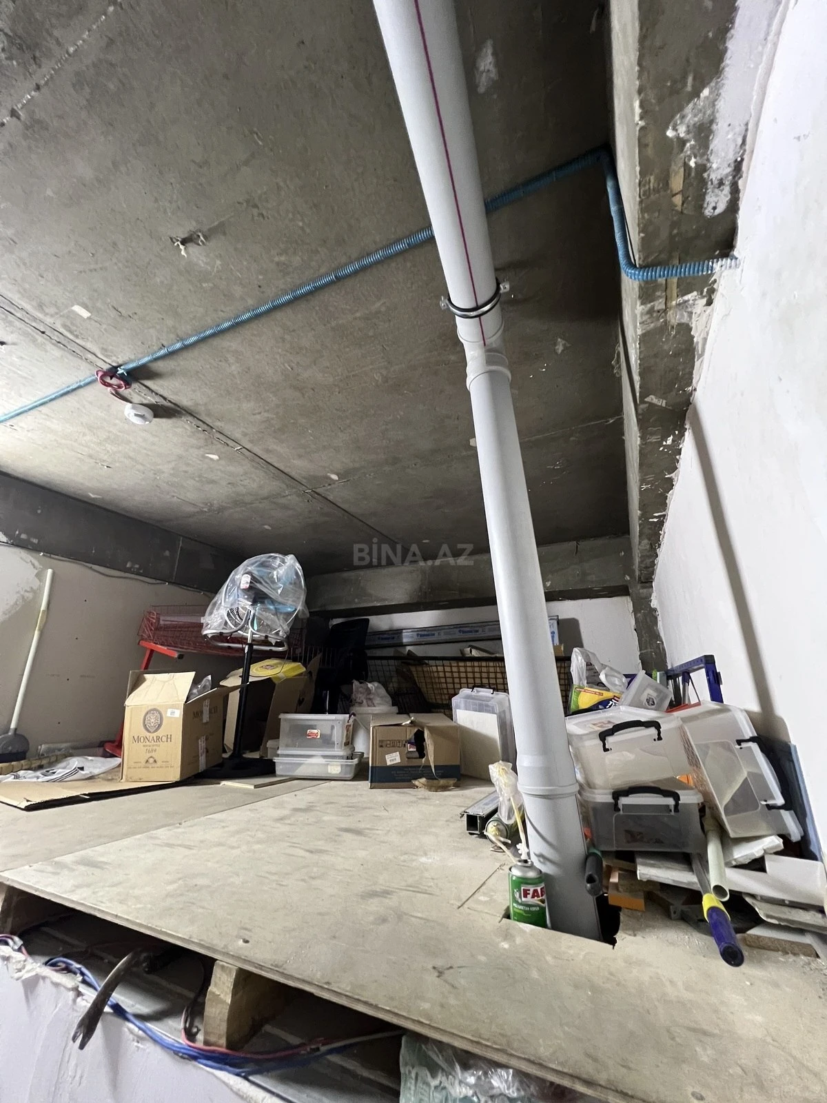 Satılır obyekt 105 m²