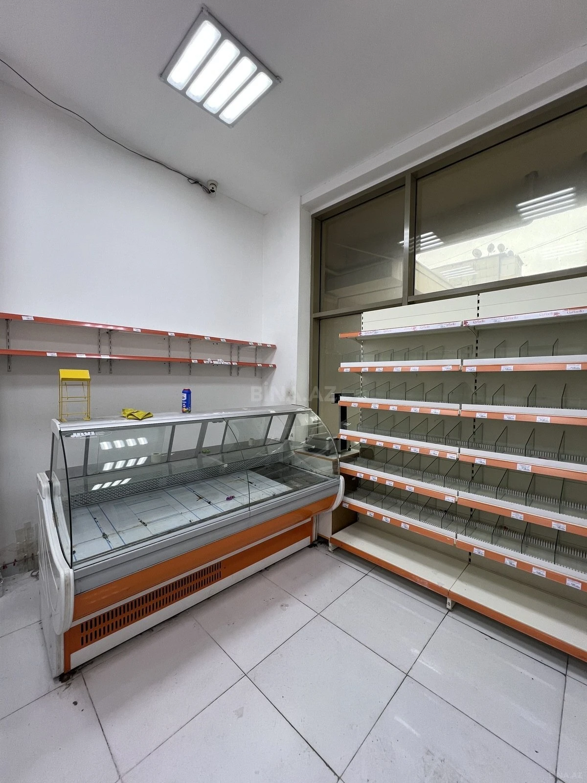 Satılır obyekt 105 m²