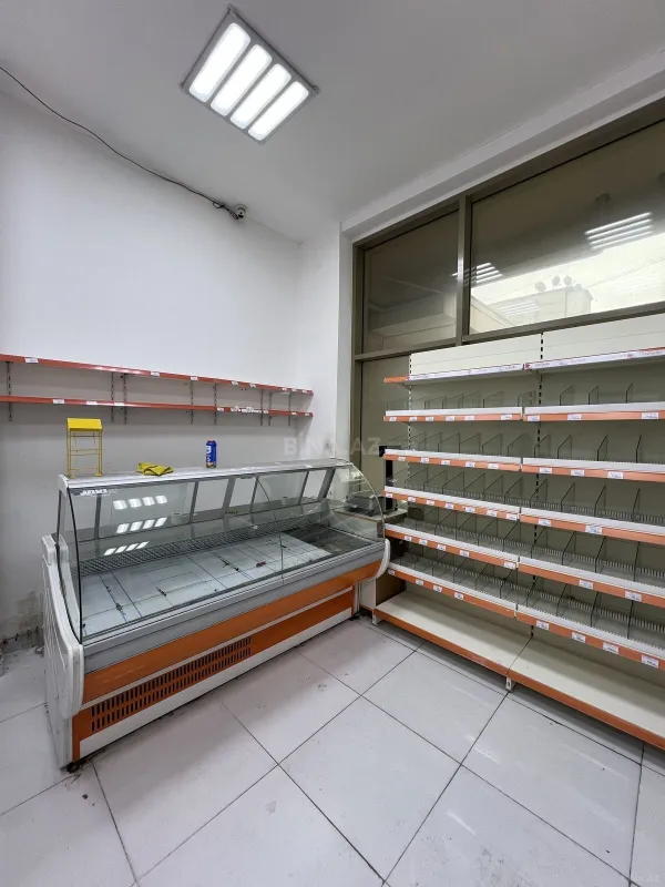 Satılır obyekt 105 m²