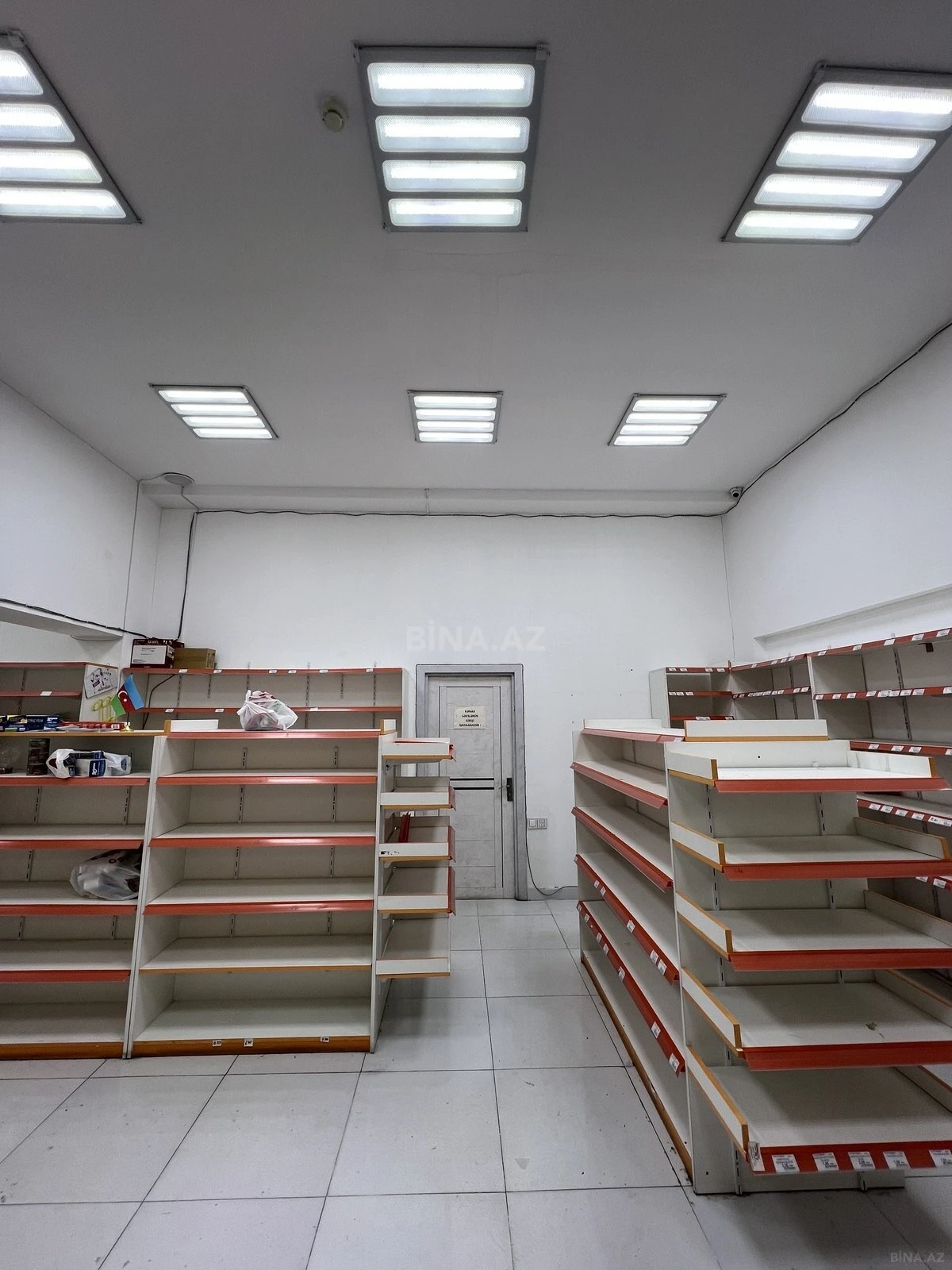 Satılır obyekt 105 m²