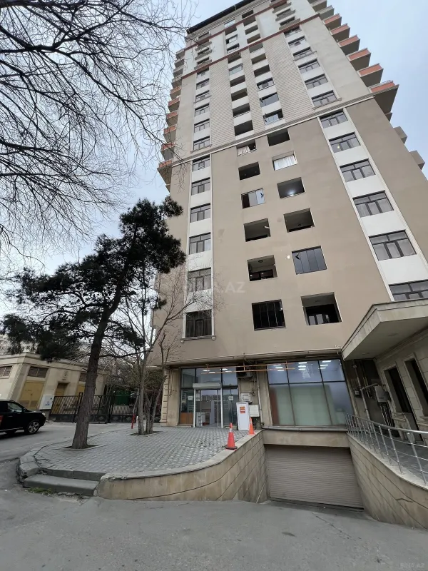 Satılır obyekt 105 m²