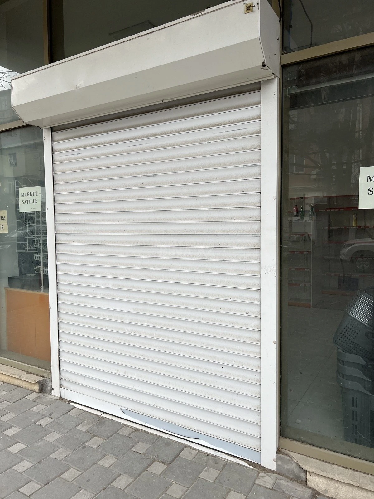 Satılır obyekt 105 m²