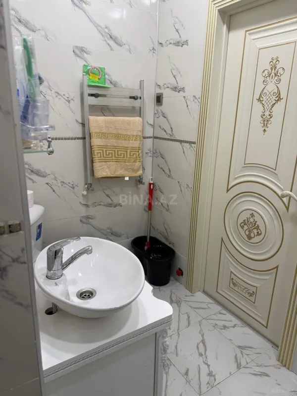 Kirayə verilir 2 otaqlı mənzil 70 m²
