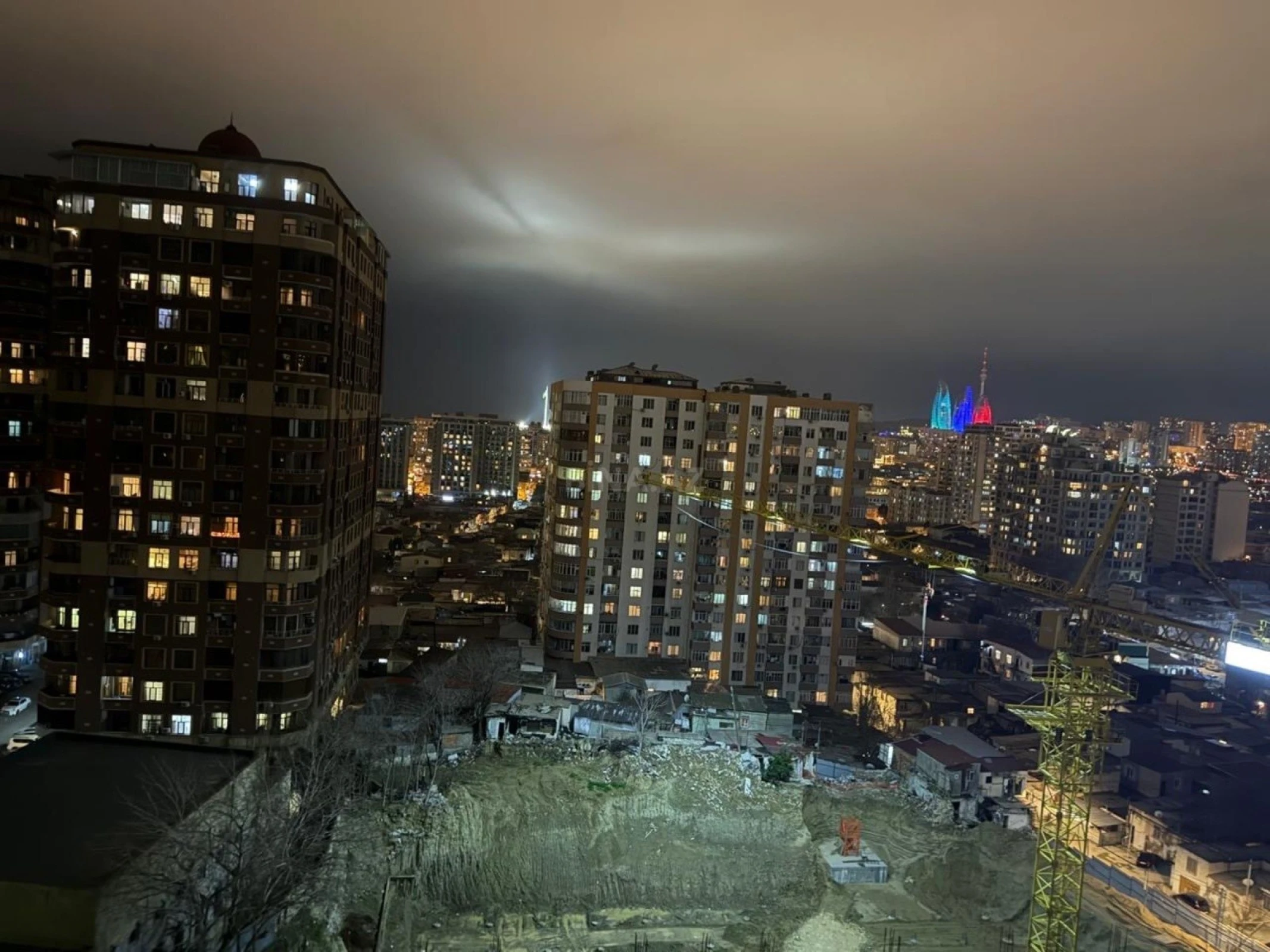 Kirayə verilir 2 otaqlı mənzil 70 m²