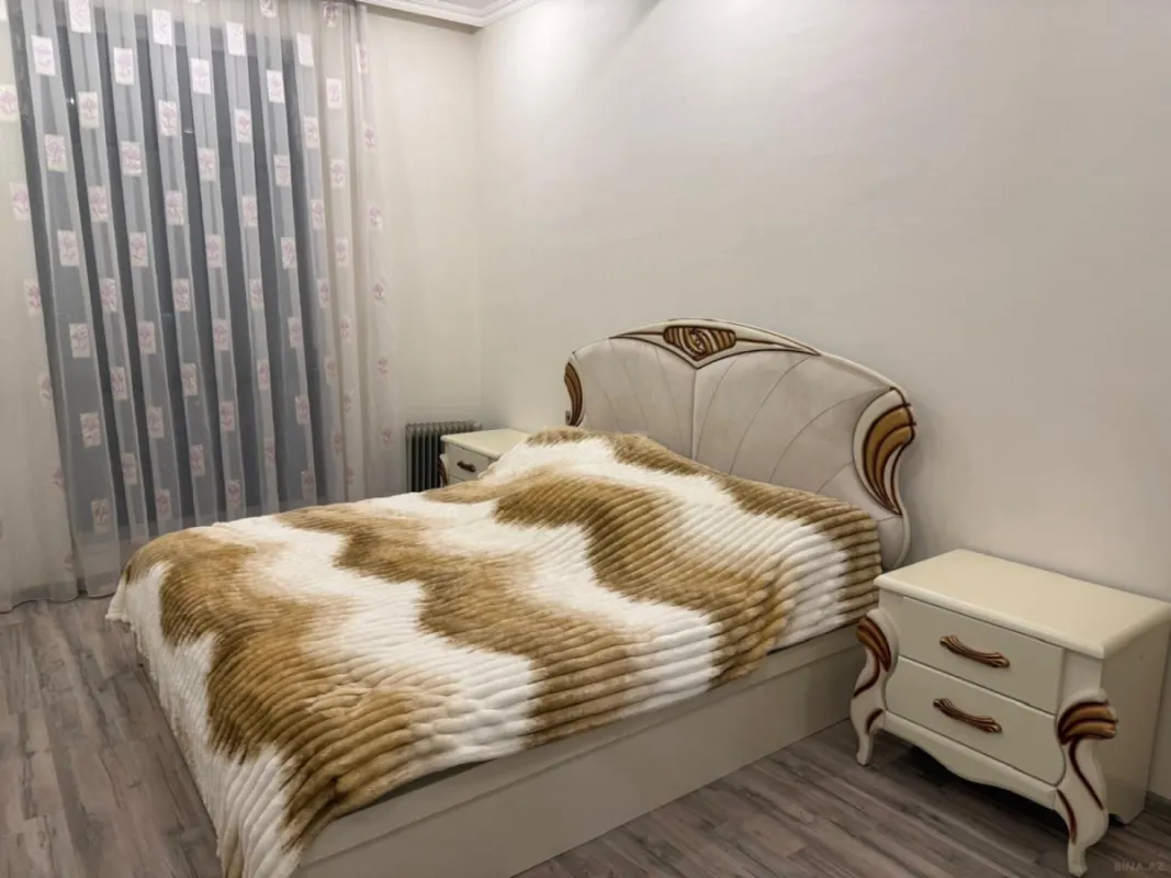 Kirayə verilir 2 otaqlı mənzil 70 m²