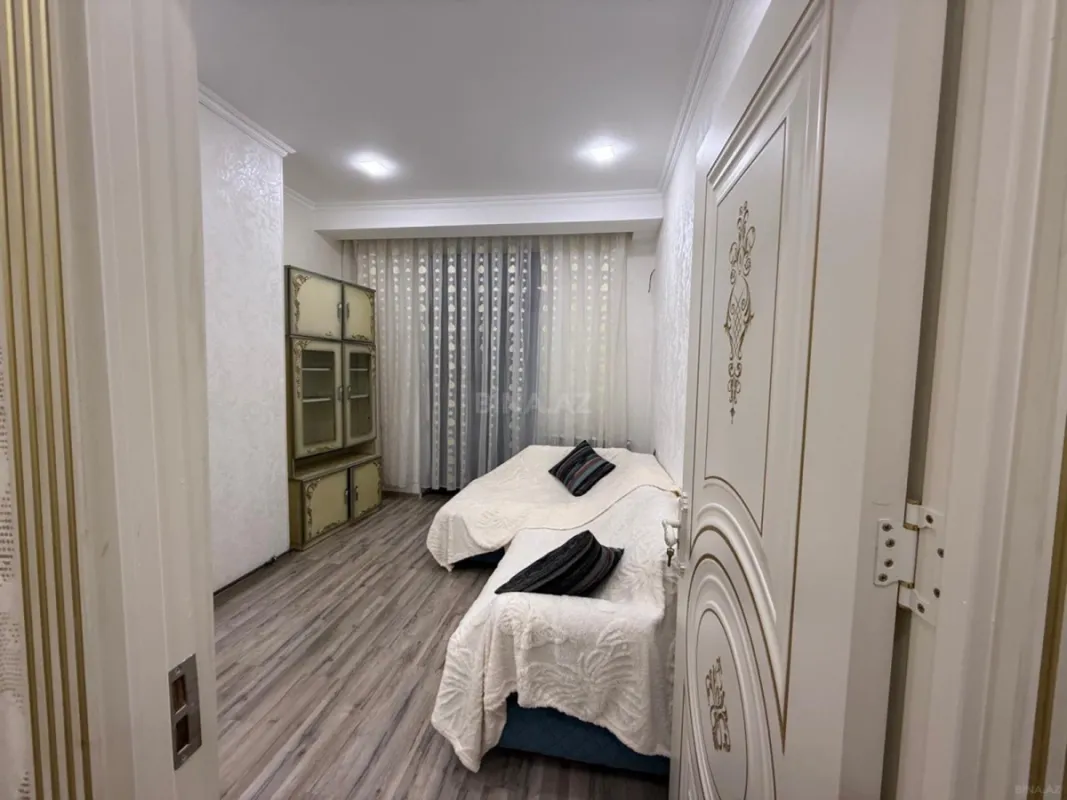 Kirayə verilir 2 otaqlı mənzil 70 m²