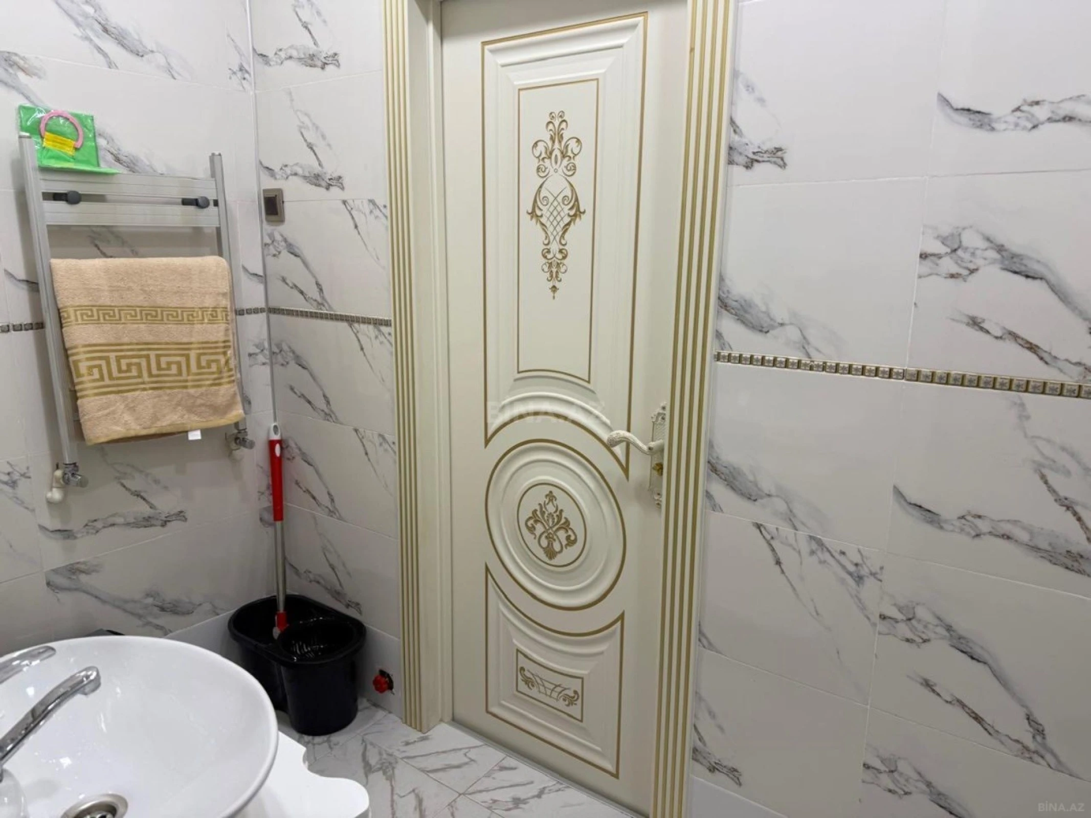 Kirayə verilir 2 otaqlı mənzil 70 m²