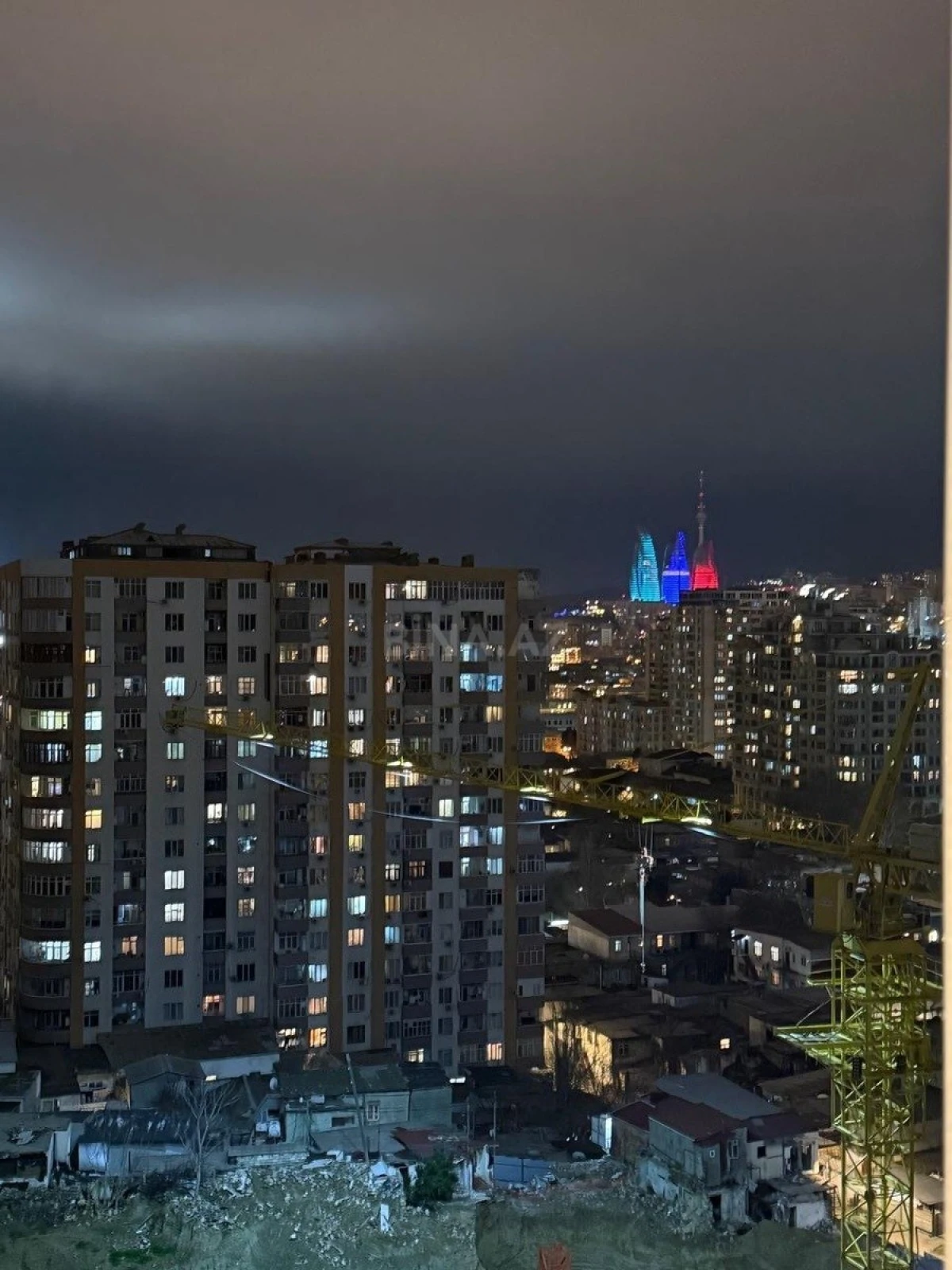 Kirayə verilir 2 otaqlı mənzil 70 m²