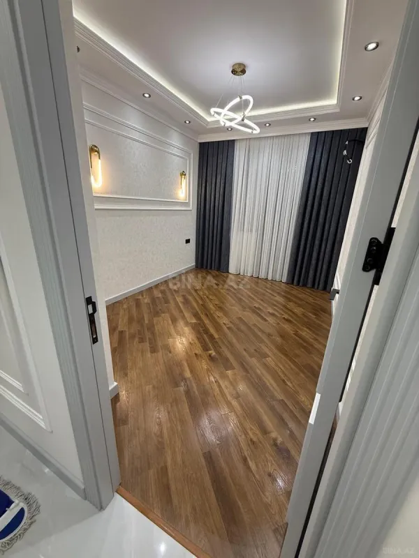 Satılır 3 otaqlı mənzil 95 m²