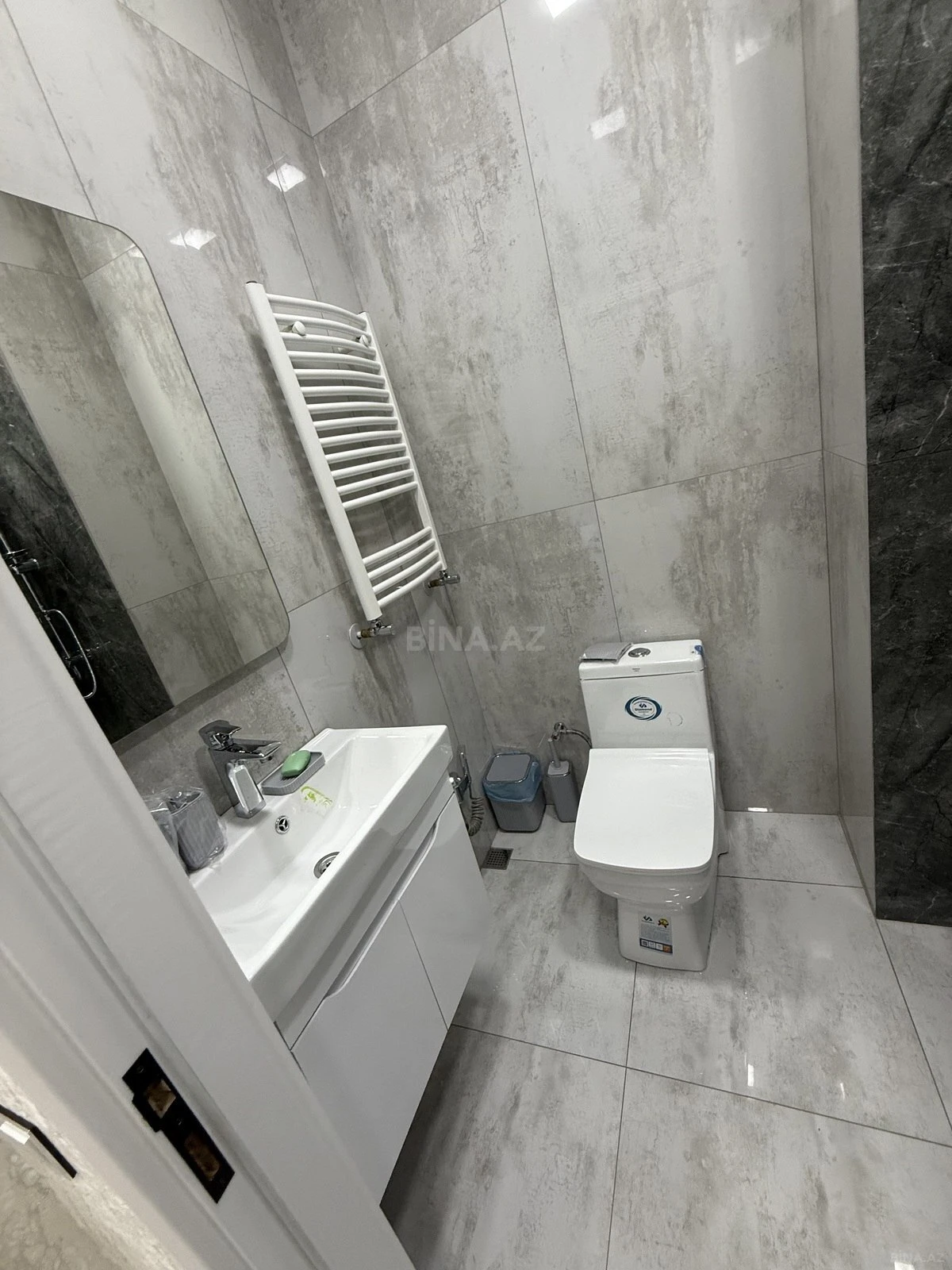 Kirayə verilir 2 otaqlı mənzil 60 m²