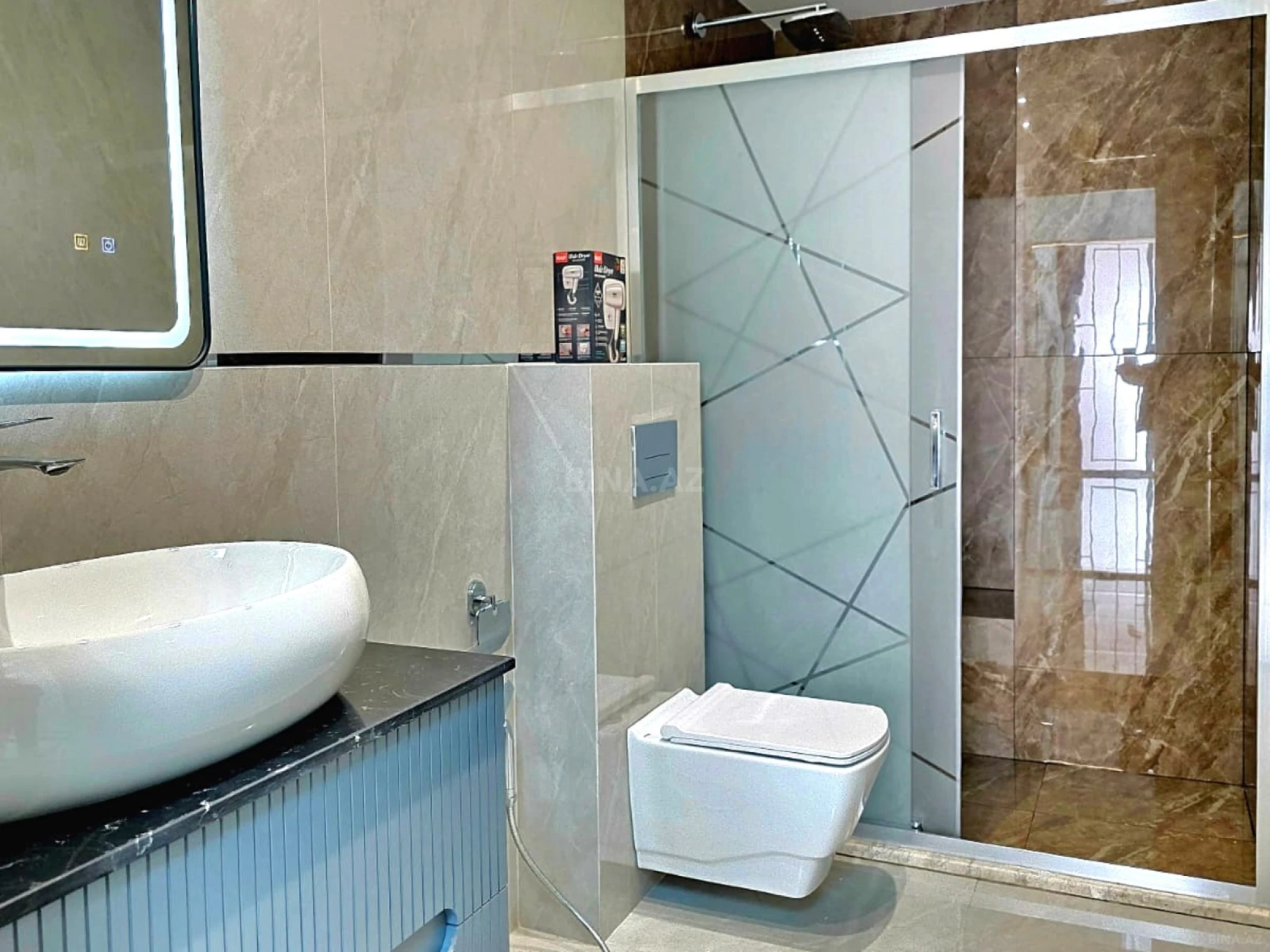 Satılır 3 otaqlı mənzil 128 m²