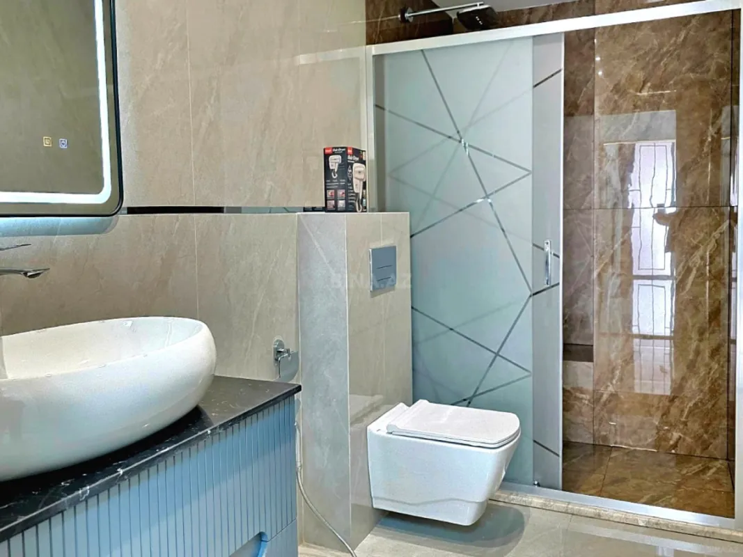 Satılır 3 otaqlı mənzil 128 m²