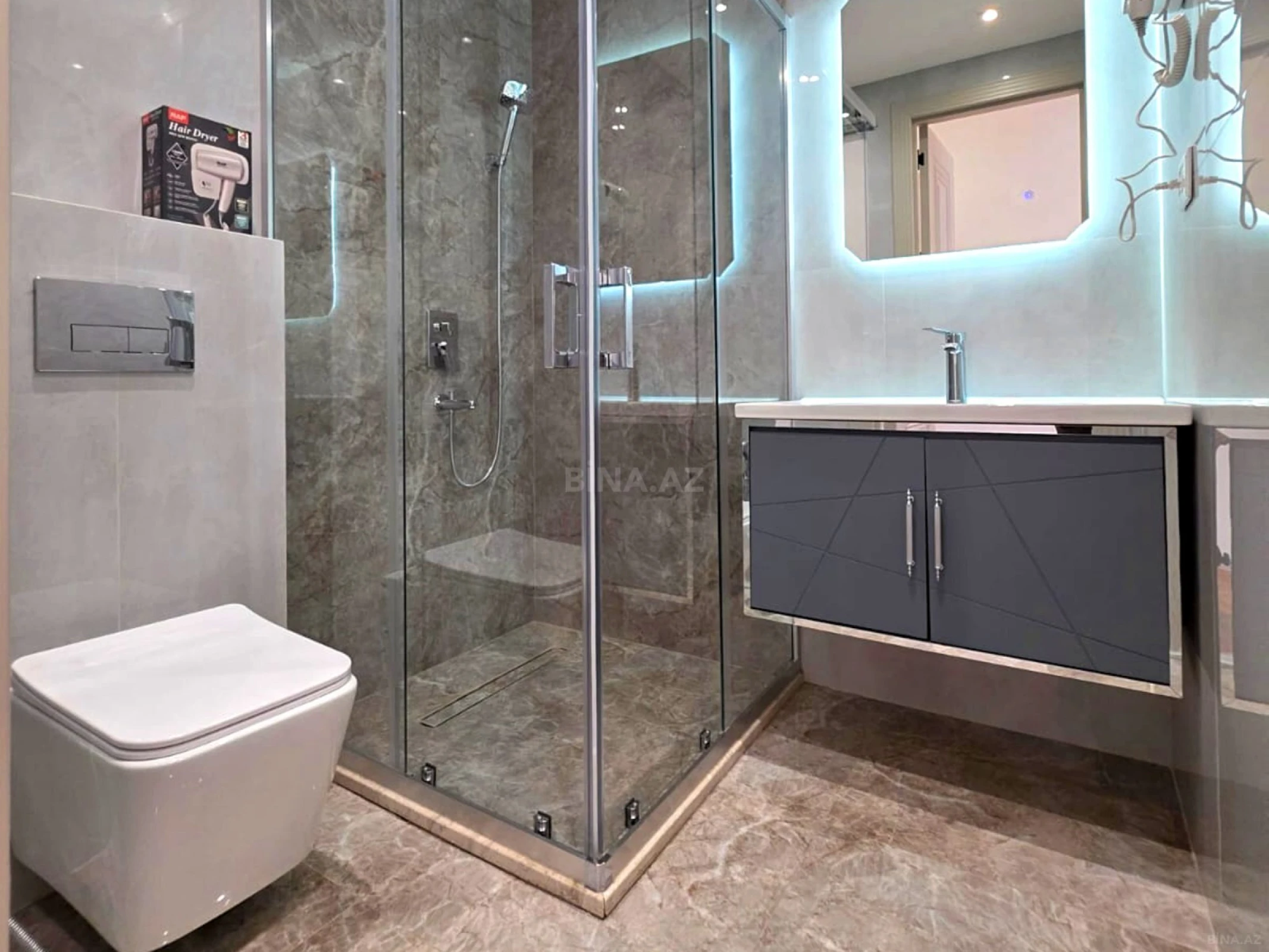 Satılır 3 otaqlı mənzil 128 m²