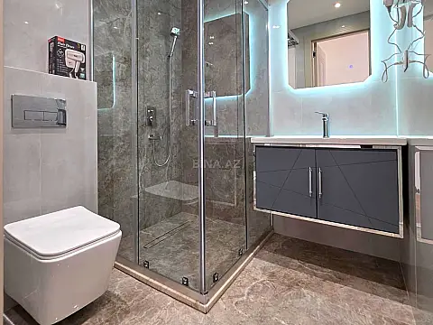 Satılır 3 otaqlı mənzil 128 m²