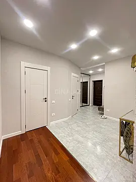 Satılır 3 otaqlı mənzil 126 m²