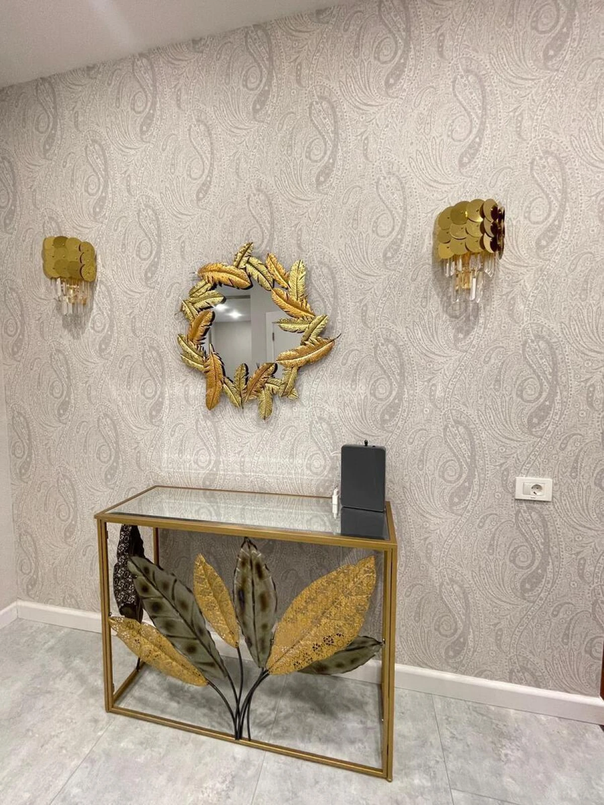 Satılır 3 otaqlı mənzil 126 m²