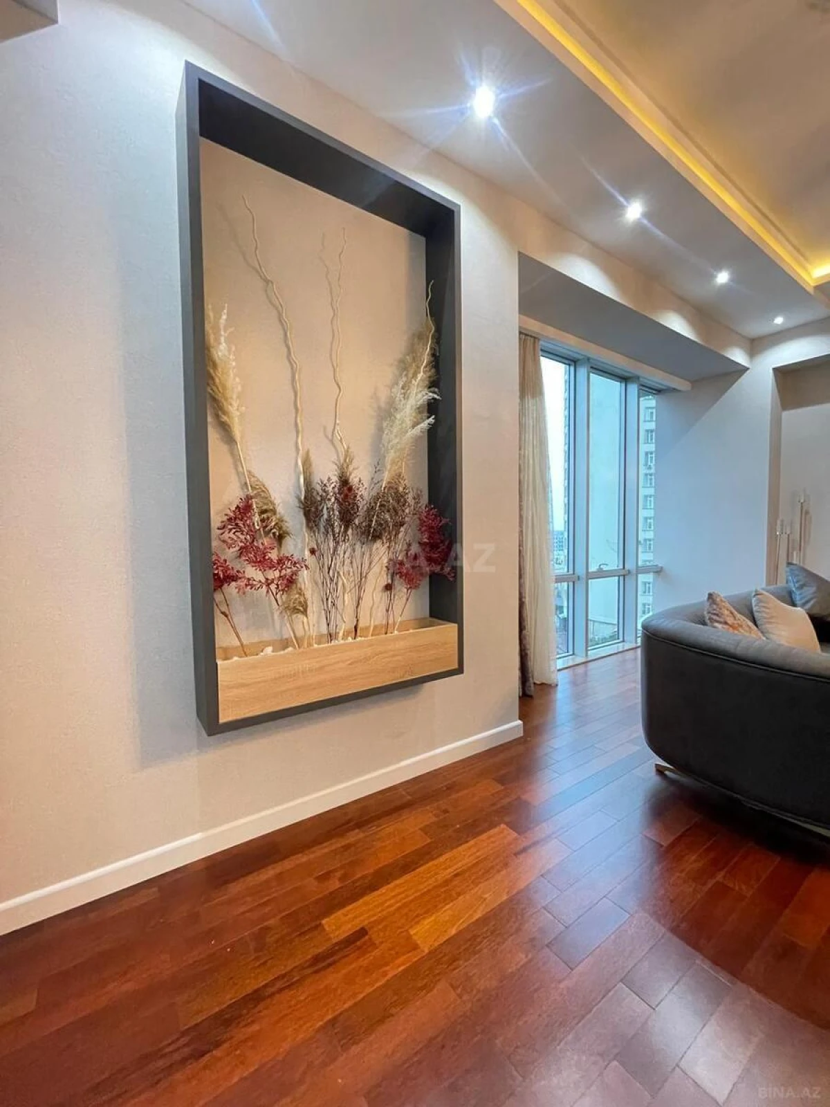 Satılır 3 otaqlı mənzil 126 m²