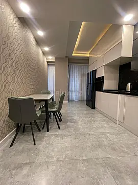 Satılır 3 otaqlı mənzil 126 m²