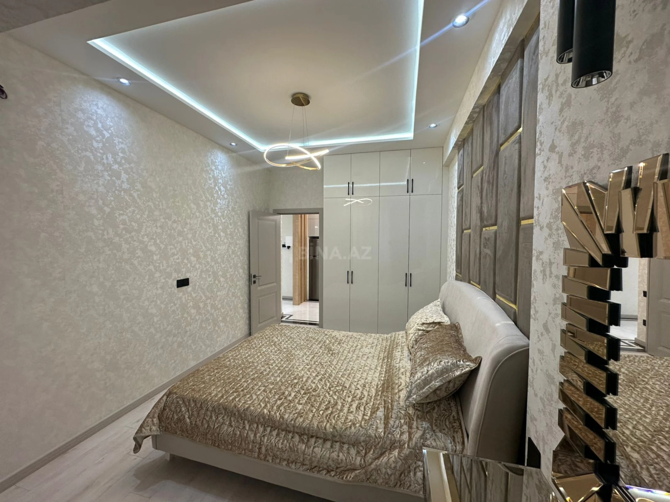 Kirayə verilir 2 otaqlı mənzil 65 m²