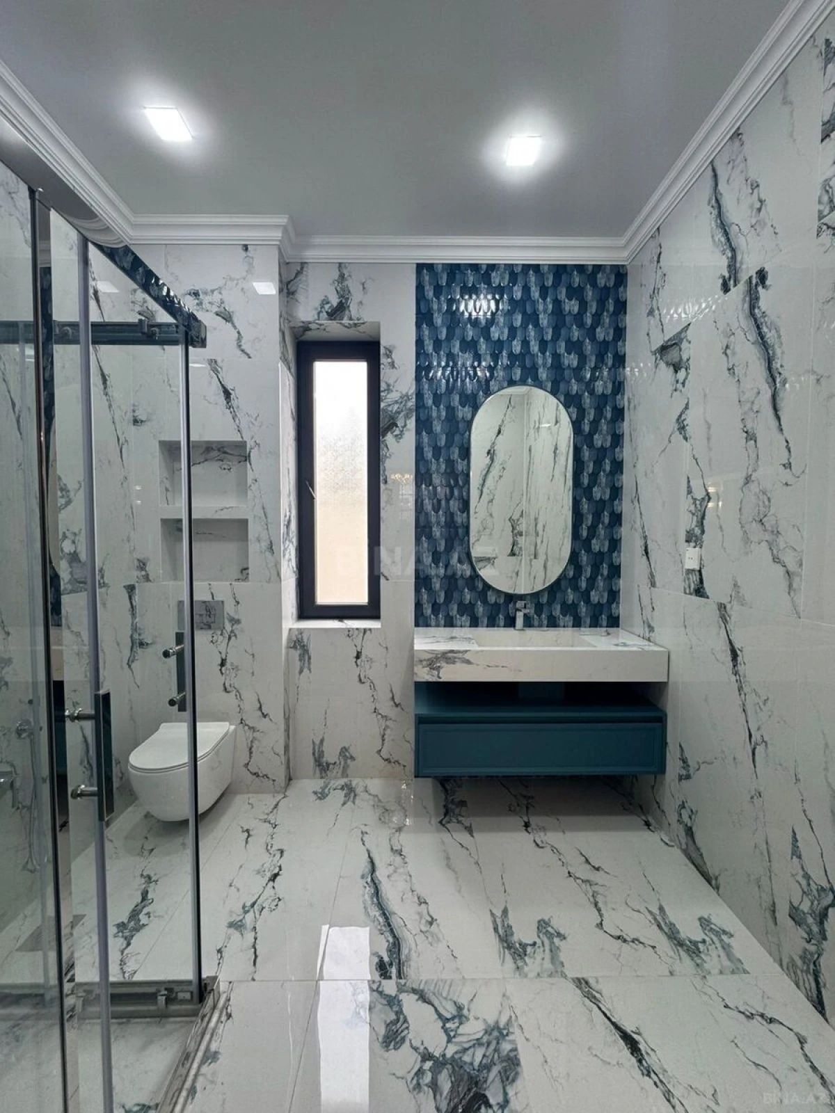 Satılır 6 otaqlı həyət evi 450 m²