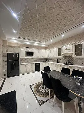 Satılır 6 otaqlı həyət evi 420 m²