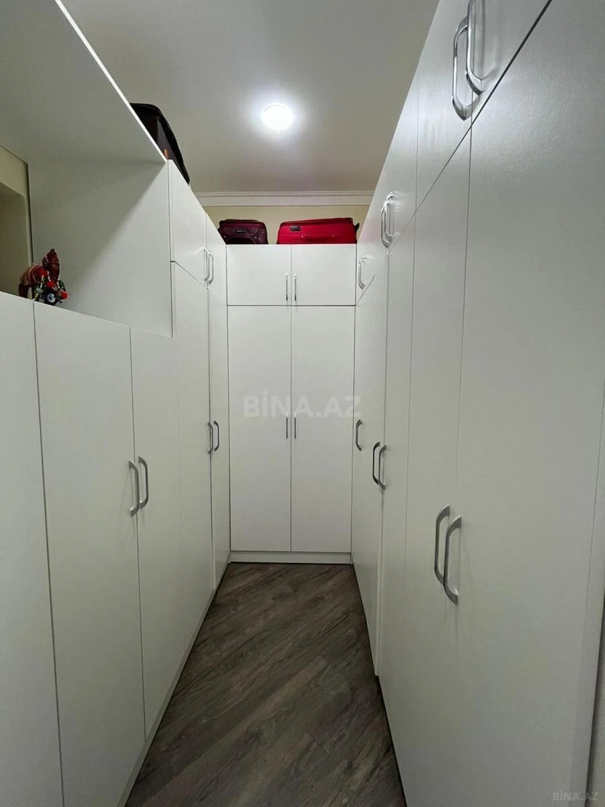 Satılır 6 otaqlı həyət evi 420 m²