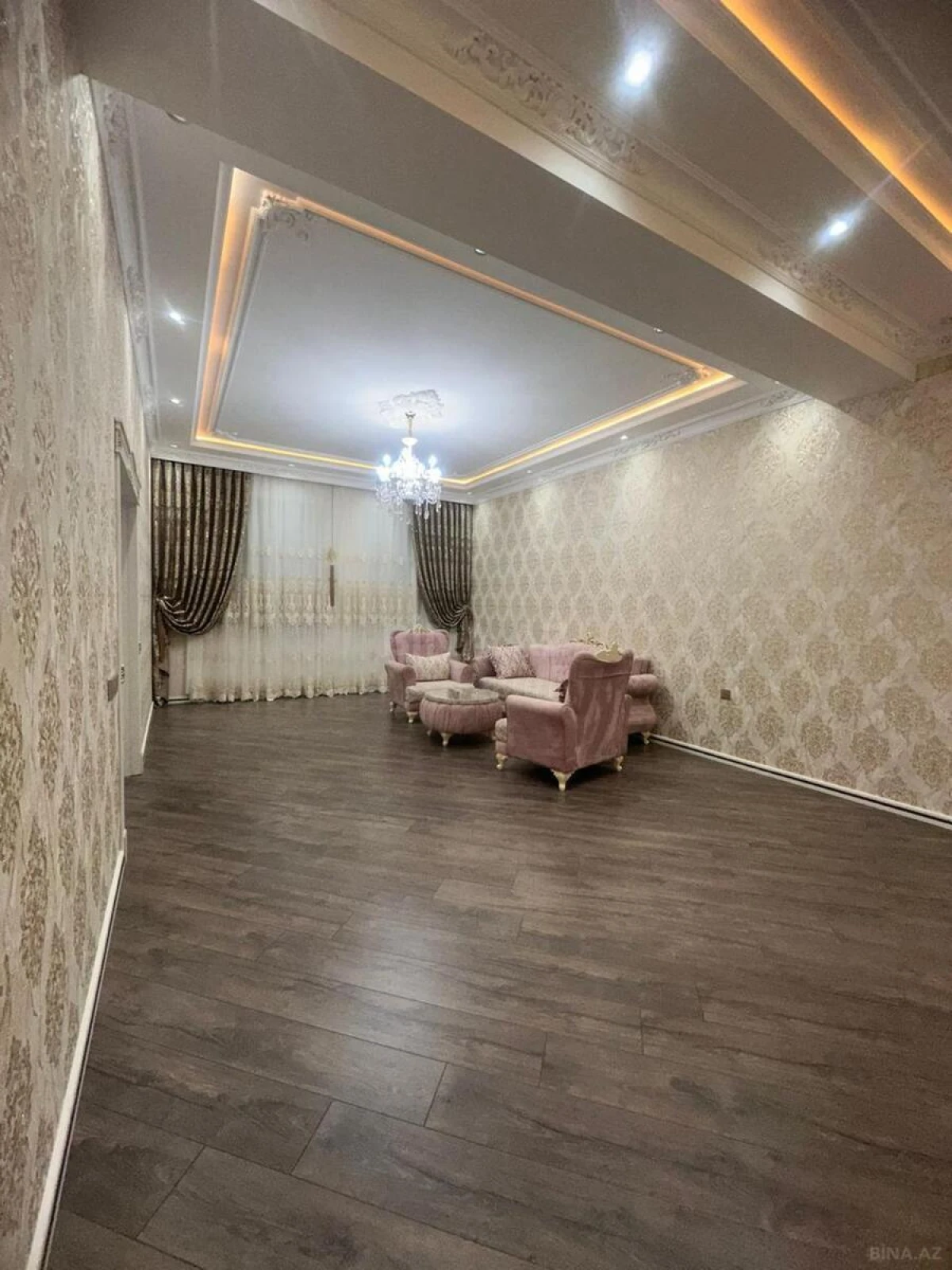 Satılır 6 otaqlı həyət evi 420 m²