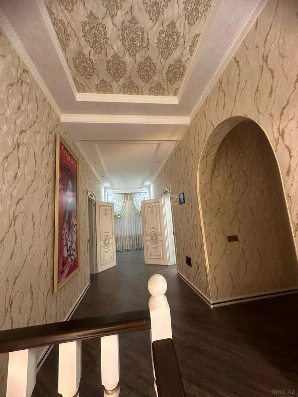 Satılır 6 otaqlı həyət evi 420 m²