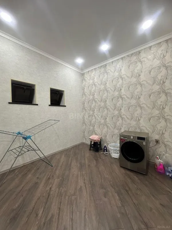 Satılır 6 otaqlı həyət evi 420 m²