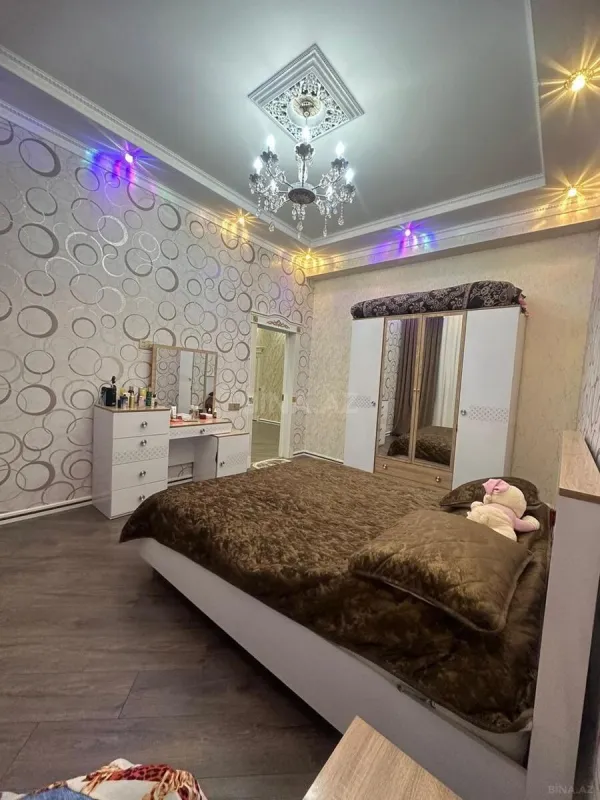 Satılır 6 otaqlı həyət evi 420 m²