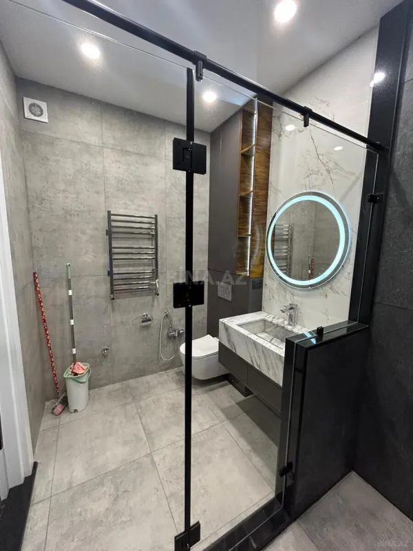 Kirayə verilir 3 otaqlı mənzil 145 m²